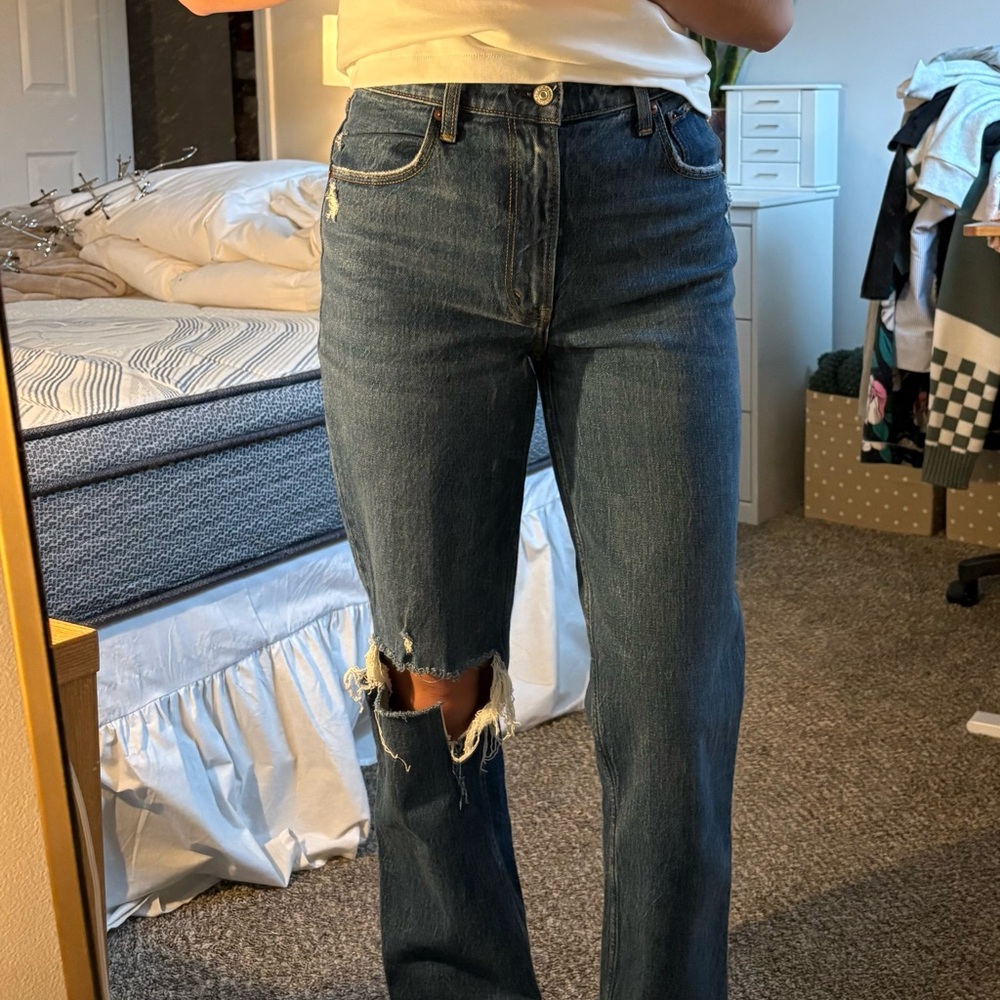 Abercrombie & Fitch Dark Blue The 90s Straight Ultra High Rise Distressed Jeans